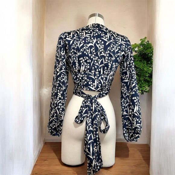 Forever 21 Blue Navy Satin Chiffon Wrap Bell Top Blouse XS - Picture 2 of 6